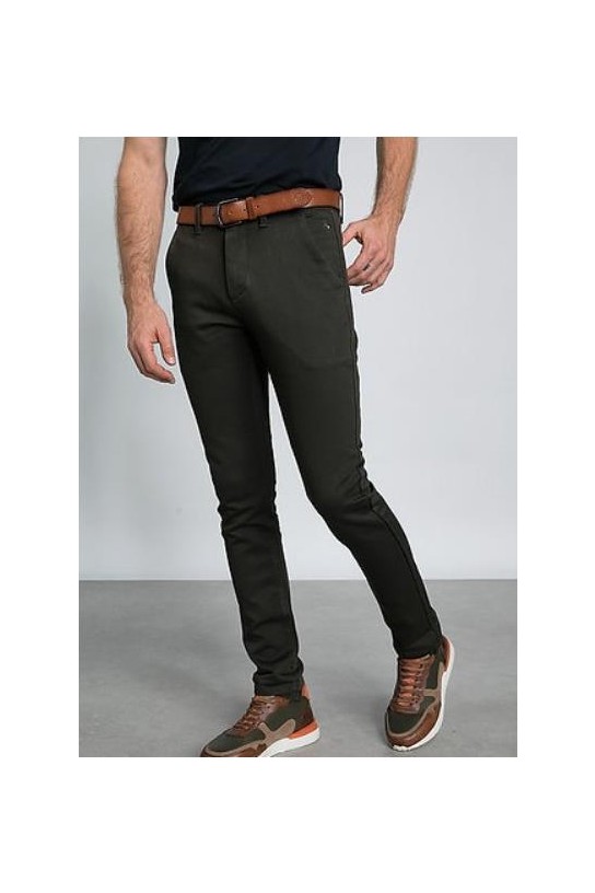 Pantaón slim fit KAKI