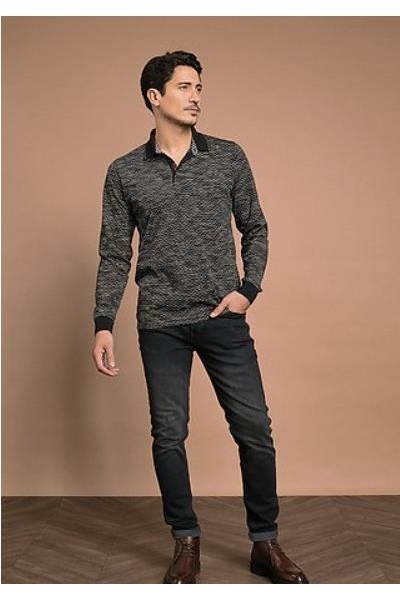 POLO RAYAS DESIGUALES NEGRO